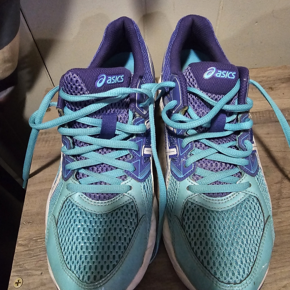 Womans ASICS shoes